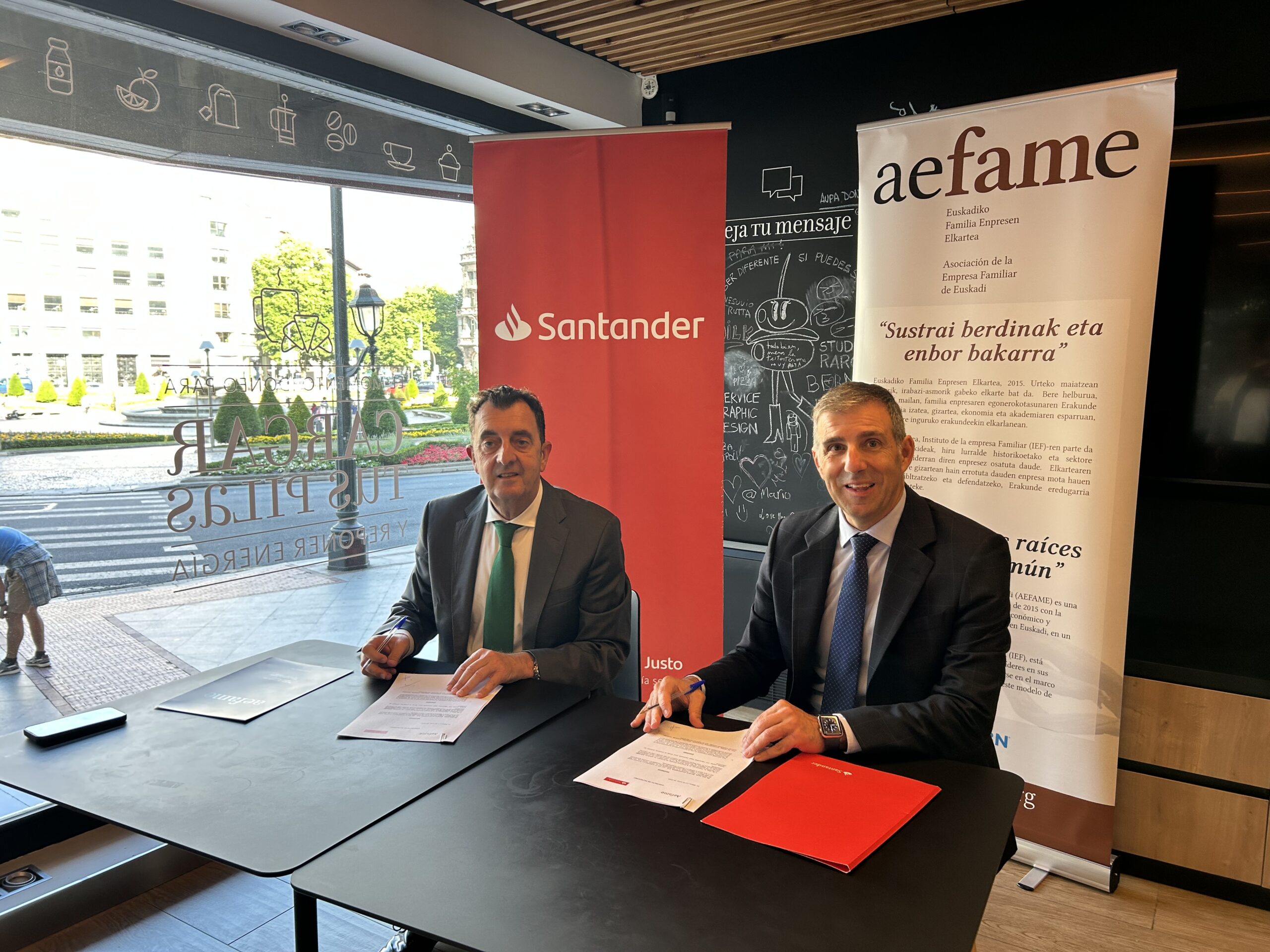 Aefame y Banco Santander renuevan su acuerdo de patrocinio 2026 scaled